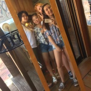 Meet your Posher, Nina